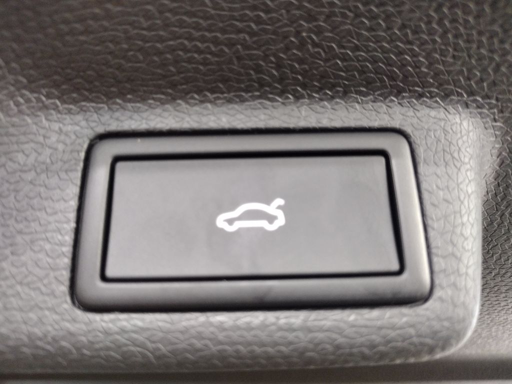 2025 Volkswagen ID. Buzz Pro S Plus