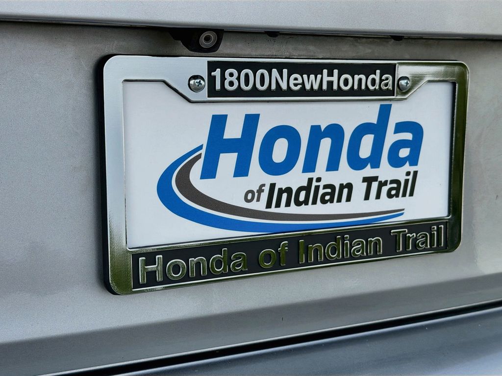 Used 2019 Silver Honda LX image 29