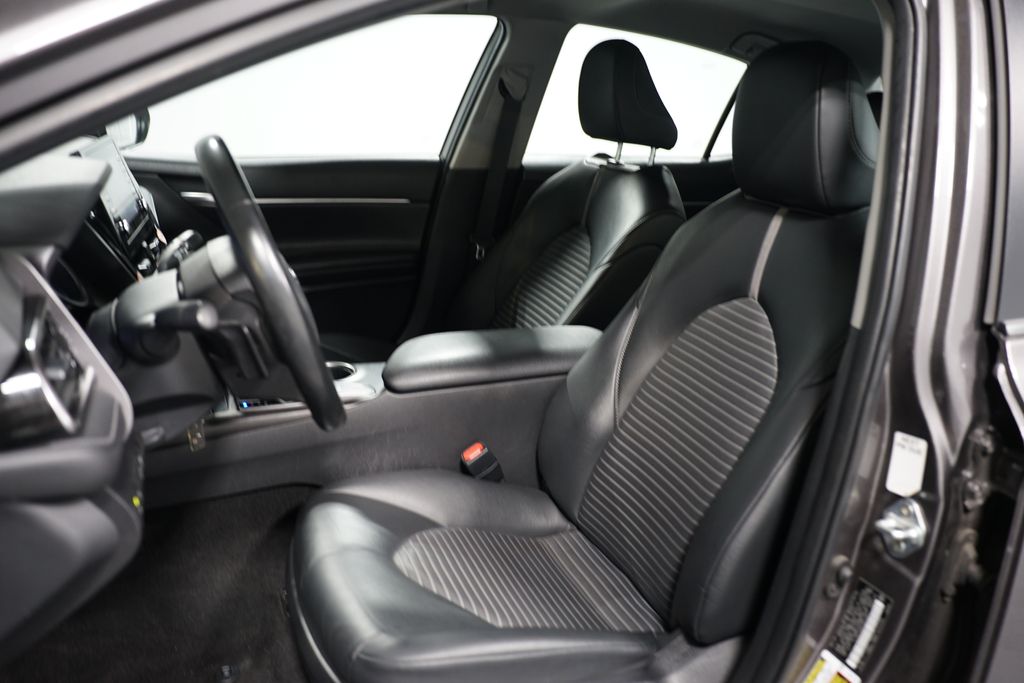 Thumbnail: 2023 Toyota Camry - 6