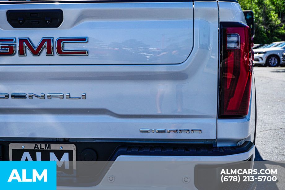 Used 2024 White GMC Denali image 12