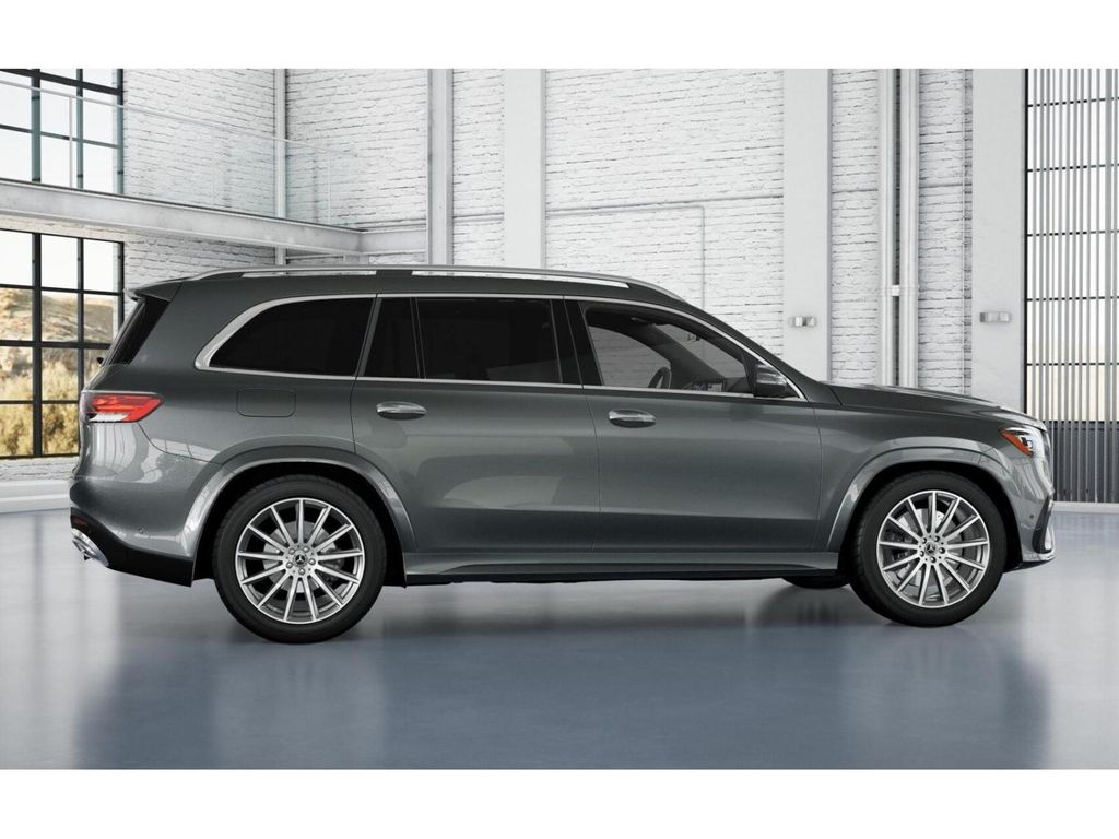 2025 Mercedes-Benz GLS 450 4MATIC 17