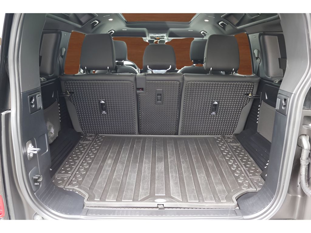 Used Car 2025 Land Rover Defender 110  S For Sale Under $70,000 In Austin, Texas