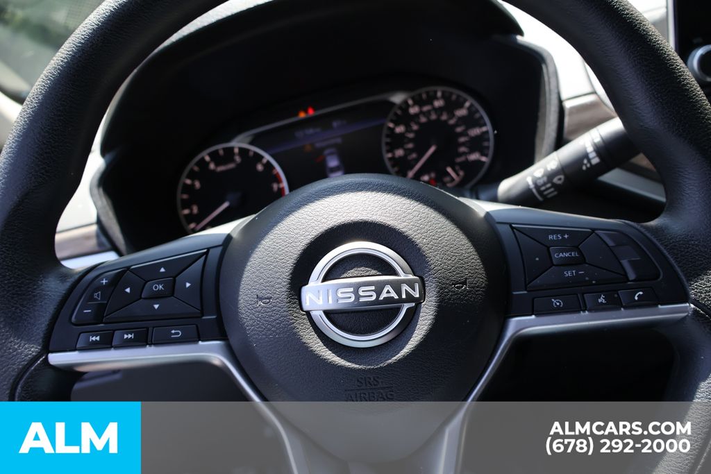 Used 2025 Red Nissan 2.5 SV image 28