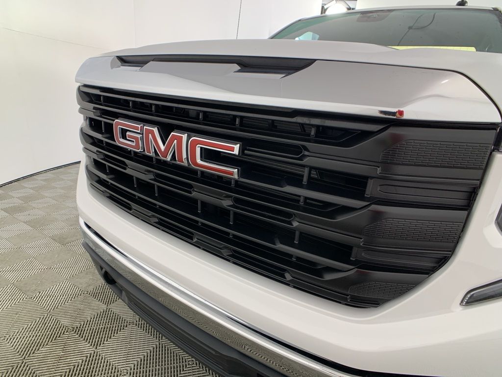 2025 GMC Sierra 1500 Pro 35