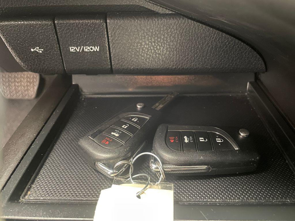 Thumbnail: 2024 Toyota Camry - 28