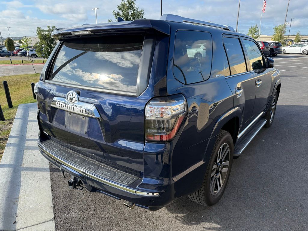Thumbnail: 2018 Toyota 4Runner - 4