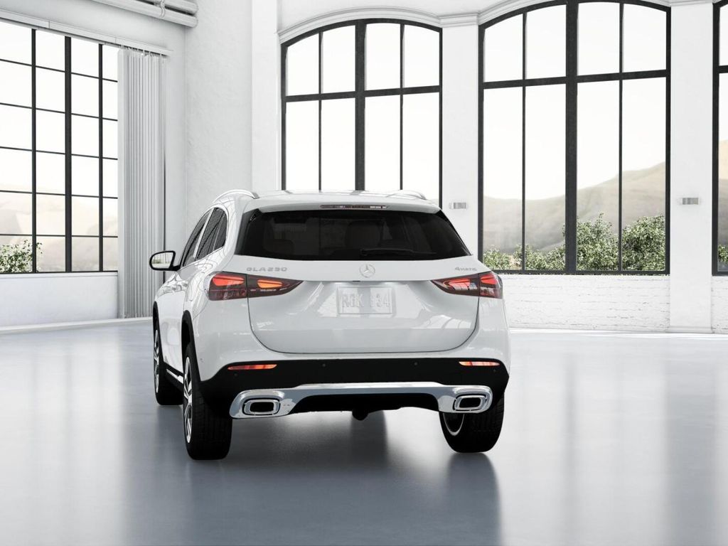 Thumbnail: 2025 Mercedes-Benz GLA - 26