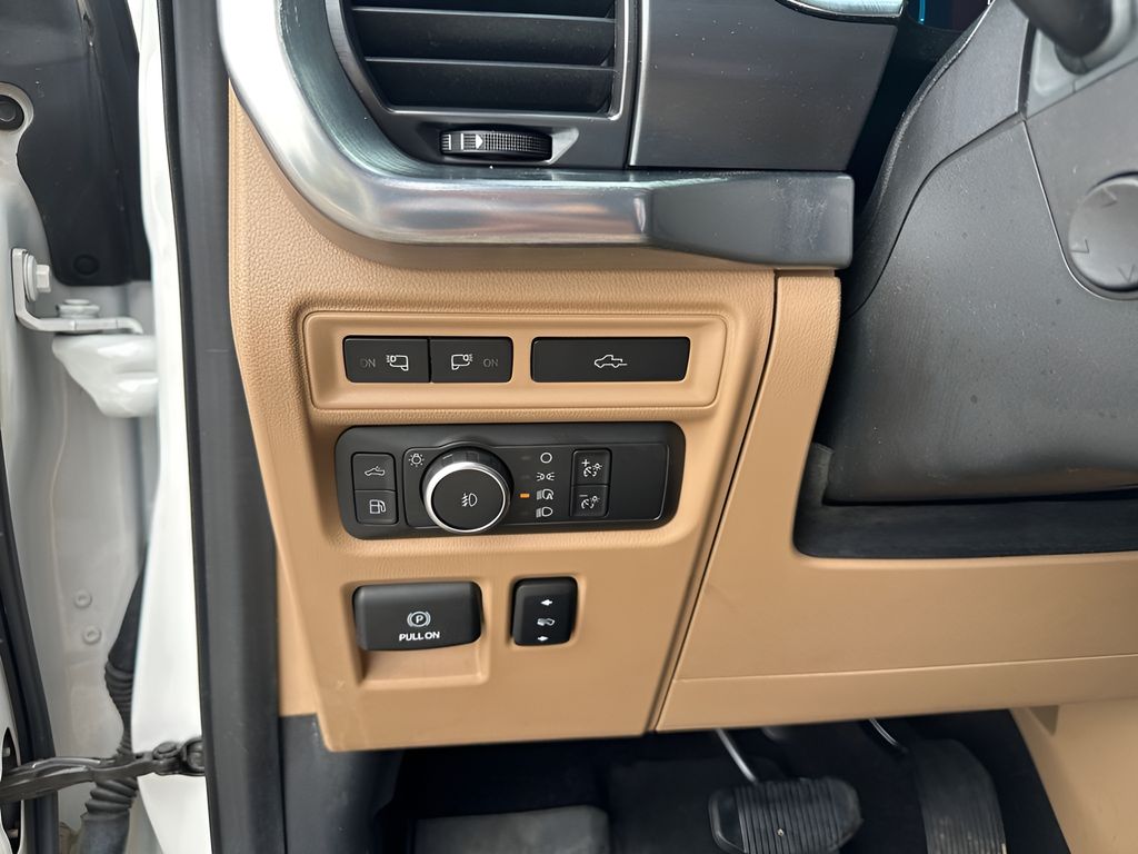 Used Car 2021 Ford F-150  Lariat For Sale Under $40,000 In Austin, Texas