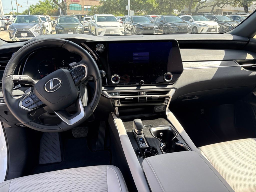 Thumbnail: 2025 Lexus RX - 18