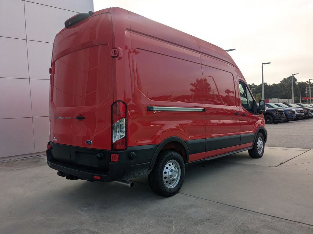 2025 Ford Transit 350 HD