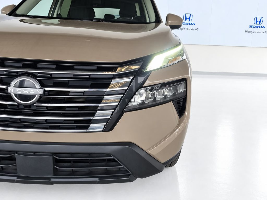 Thumbnail: 2025 Nissan Rogue - 22
