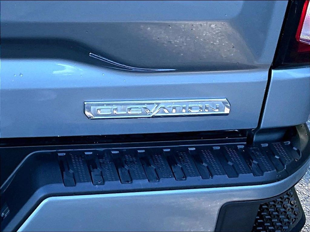 2023 GMC Sierra 1500 — photo 28