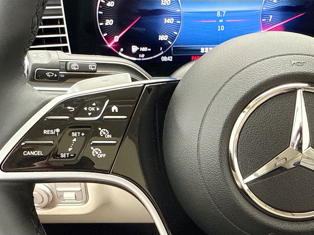 Thumbnail: 2026 Mercedes-Benz GLE - 11