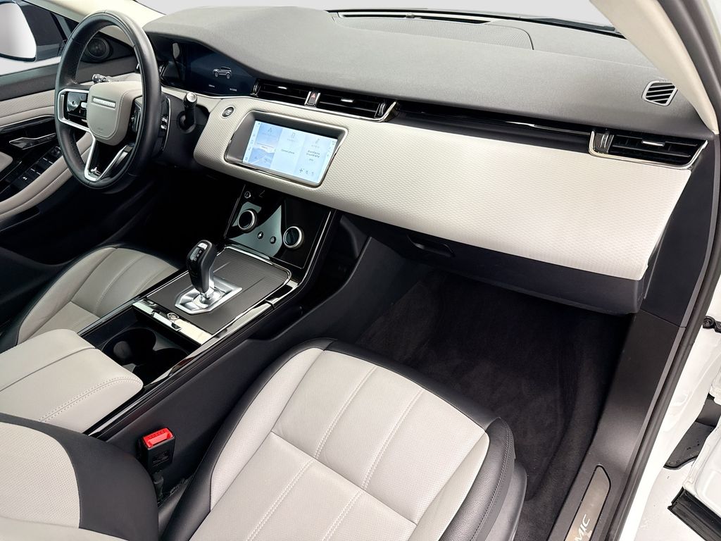 Thumbnail: 2023 Land Rover Range Rover Evoque - 16