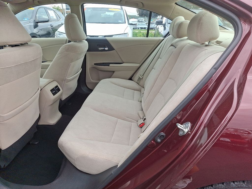 Thumbnail: 2015 Honda Accord - 10