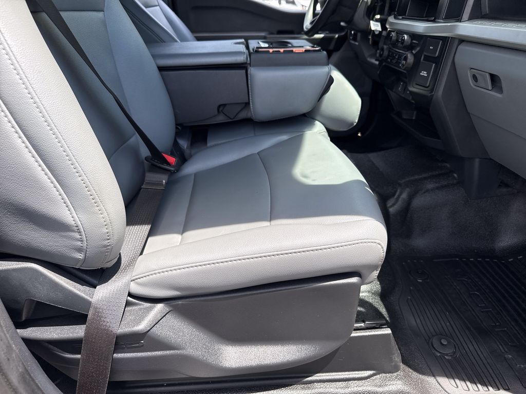 Used 2024 Ford F-350SD Truck