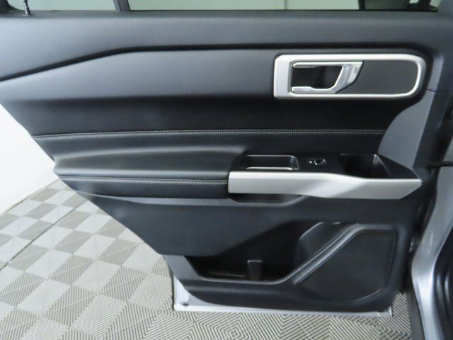 Thumbnail: 2022 Ford Explorer - 27