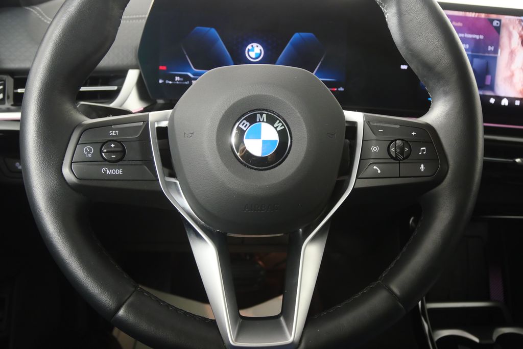 Thumbnail: 2025 BMW X2 - 18