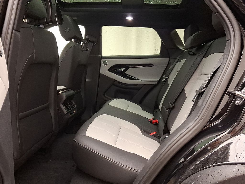 2026 Land Rover Range Rover Evoque Dynamic 6