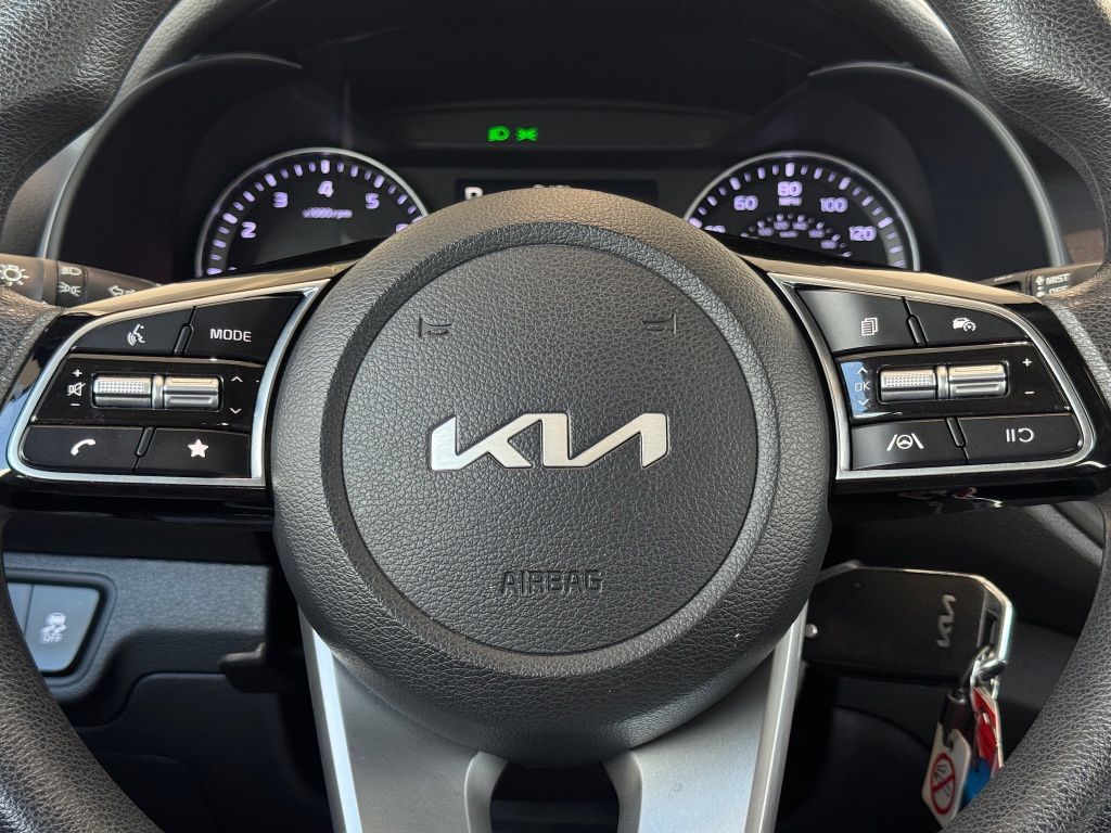 2024 Kia Forte LXS - 7