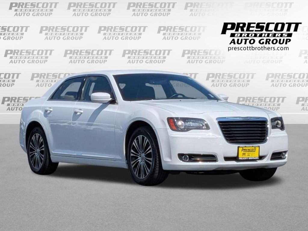 Bright White Clearcoat 2014 Chrysler 300 S AWD Sedan All-Wheel Drive 8-Speed Automatic