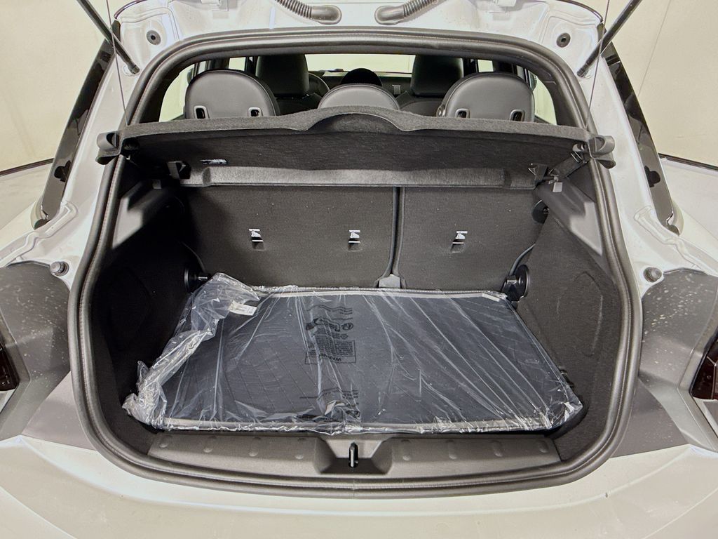 Thumbnail: 2026 MINI Cooper - 30