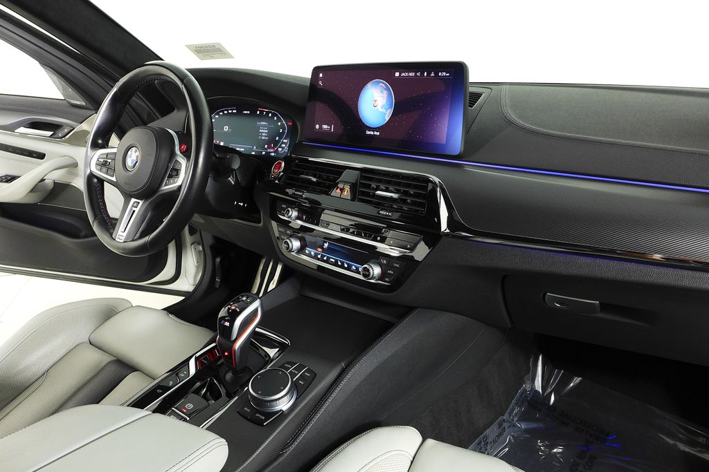 2022 BMW M5 Base 14