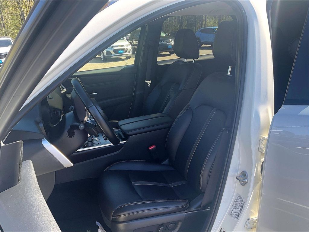 2025 Mazda CX-90 — photo 10