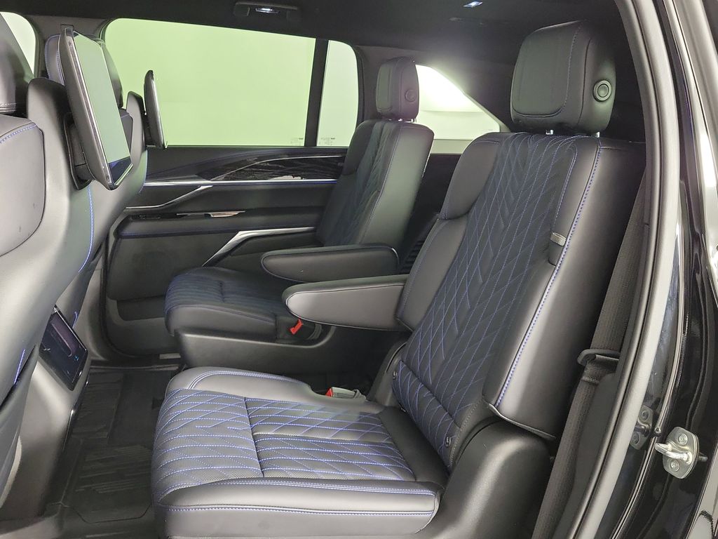 2026 Cadillac Escalade IQ Sport - 11