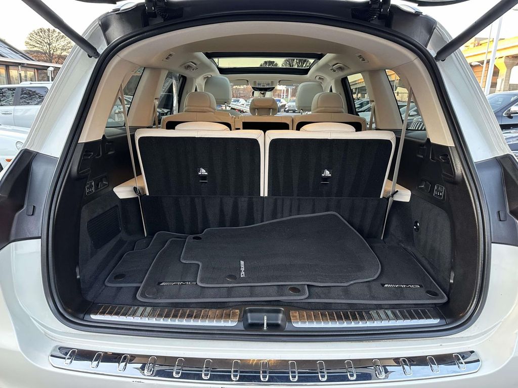 Thumbnail: 2023 Mercedes-Benz GLS - 30