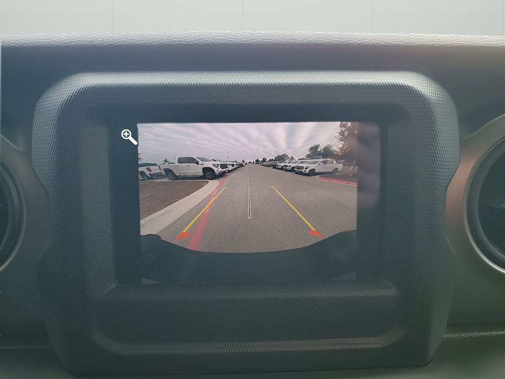 Used Car 2022 Jeep Gladiator  Sport For Sale Under $35,000 In Austin, Texas