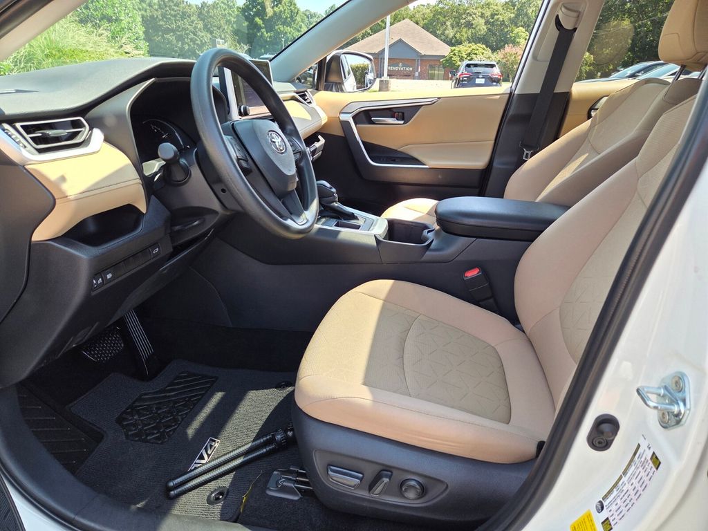 Used 2024 Toyota RAV4 SUV