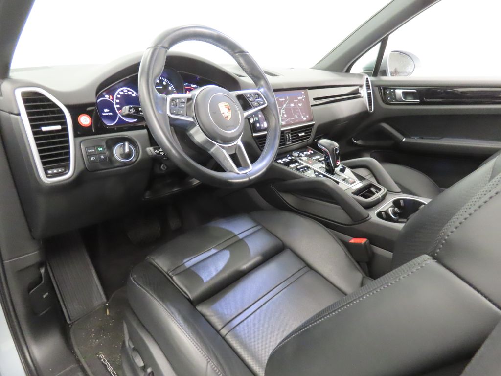 Thumbnail: 2023 Porsche Cayenne - 4