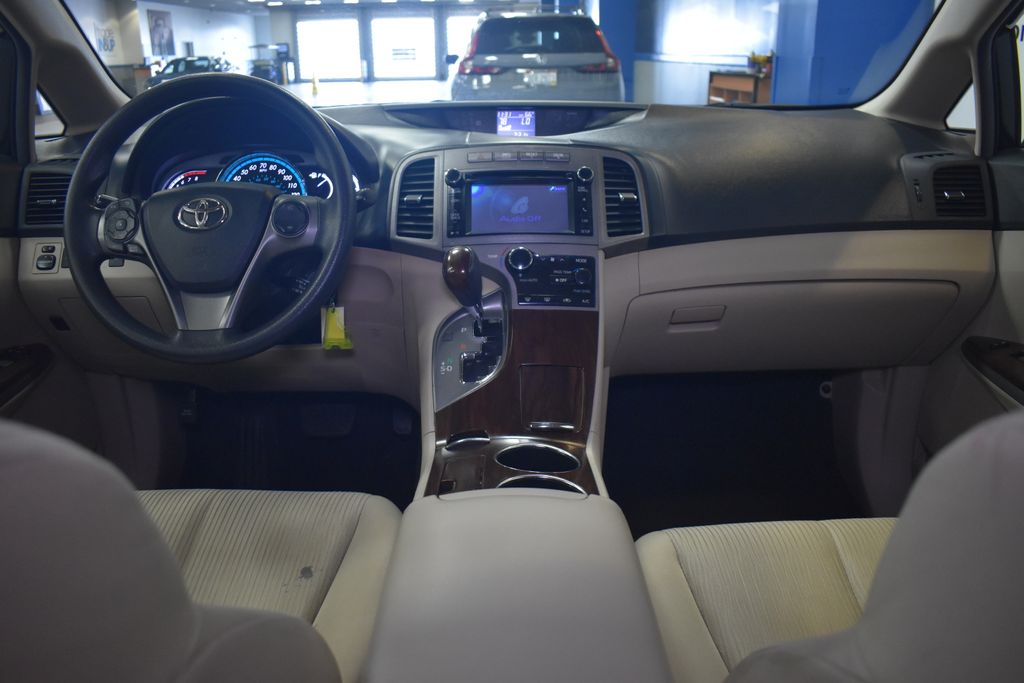 Thumbnail: 2013 Toyota Venza - 15