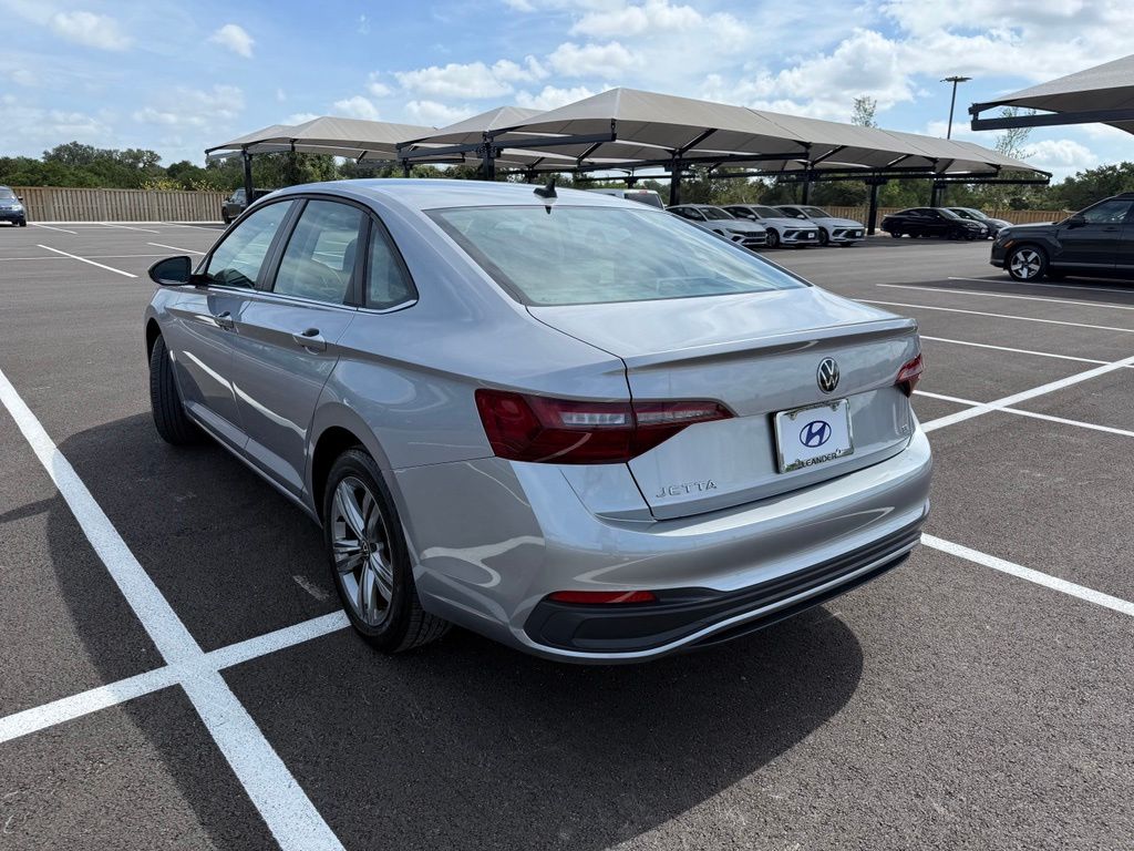 Thumbnail: 2024 Volkswagen Jetta - 7
