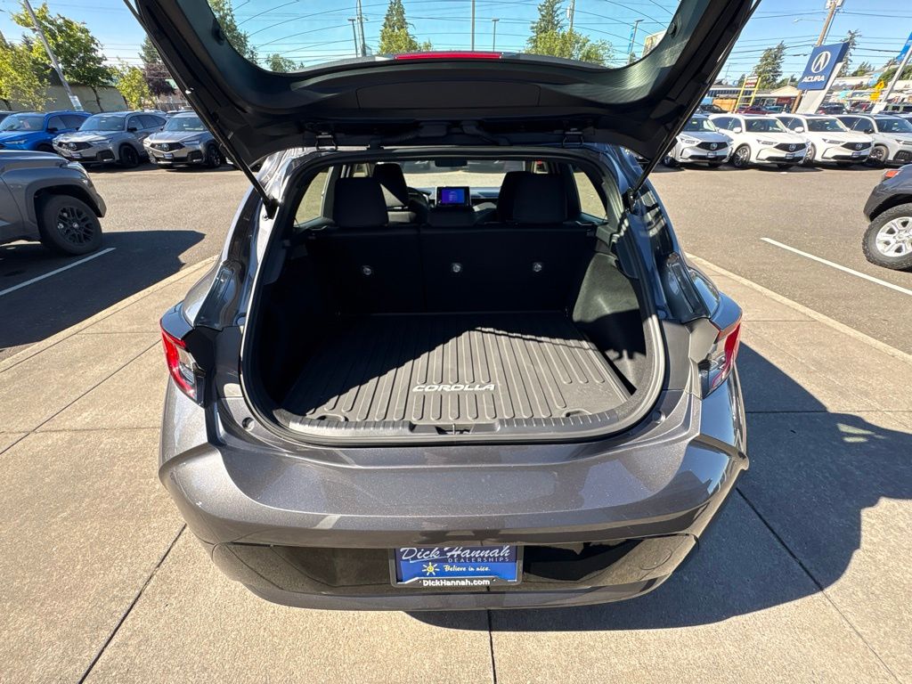 2024 Toyota Corolla Hatchback SE