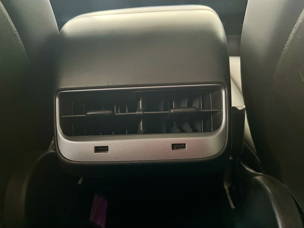 Used 2018 Red Tesla Mid Range image 25