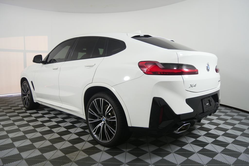 Thumbnail: 2022 BMW X4 - 5