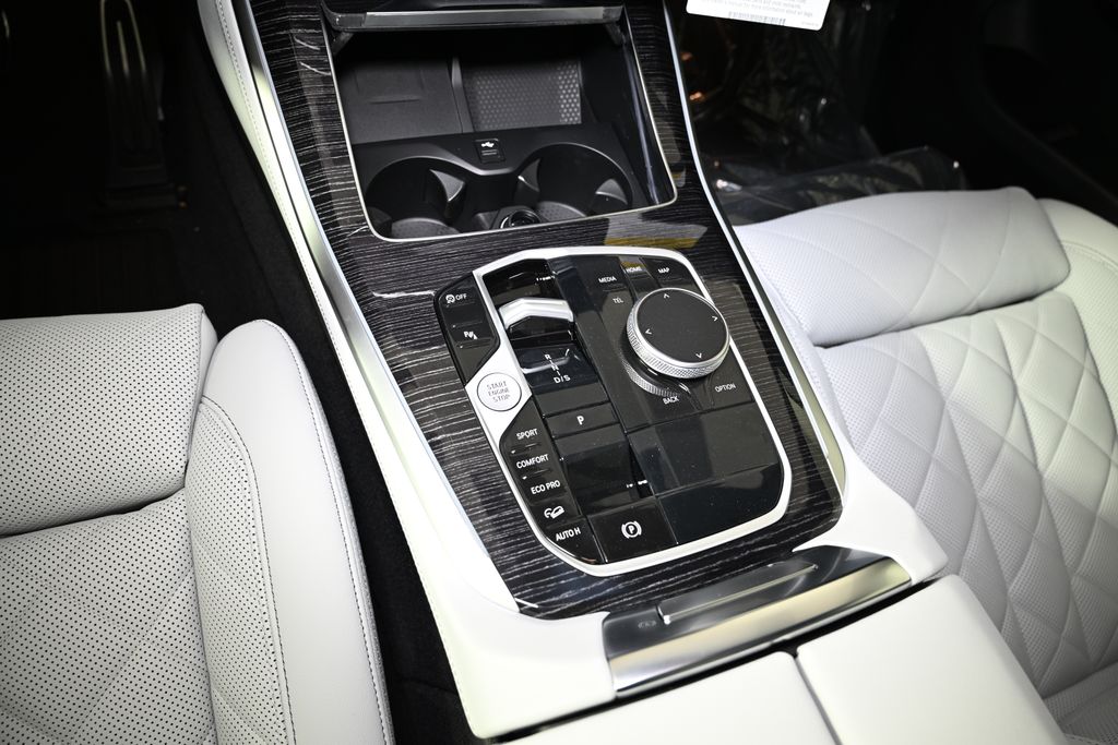 Thumbnail: 2026 BMW X5 - 19
