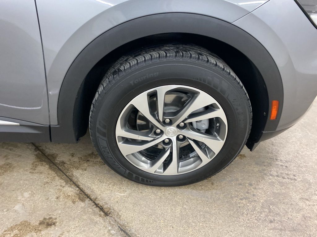 2021 Buick Envision Essence photo