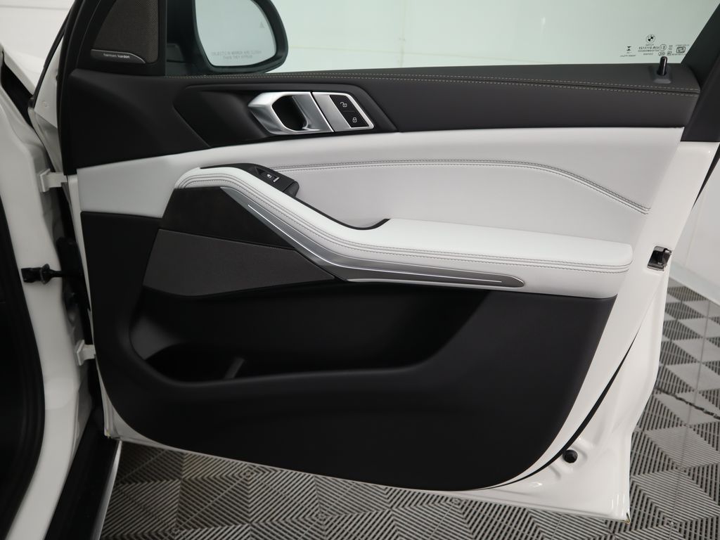 2026 BMW X5 xDrive40i 26