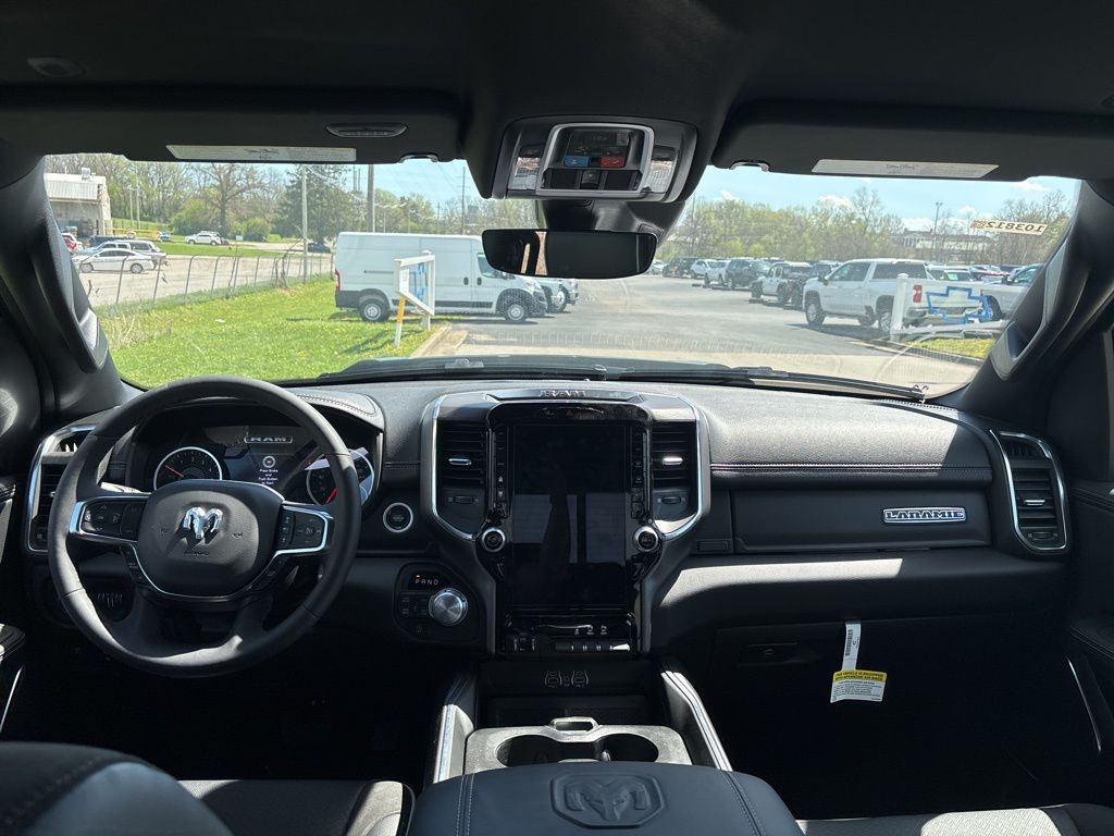 View vehicle photo 5