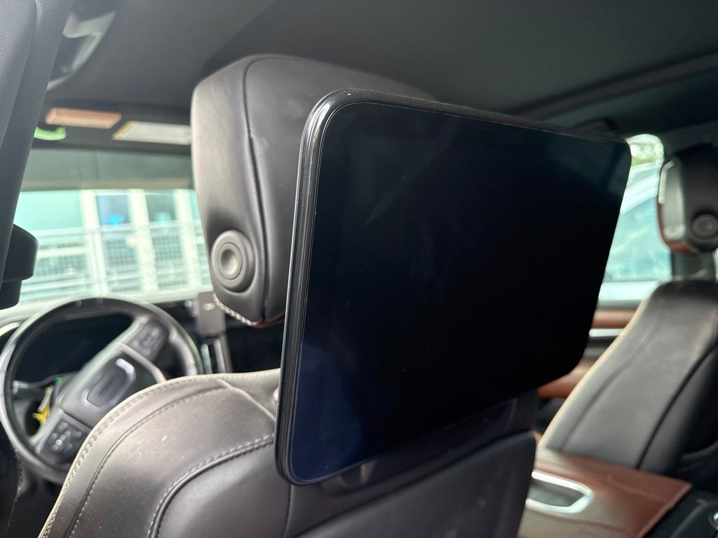 2023 White Frost Tricoat GMC Yukon Denali Ultimate 4X4 SUV