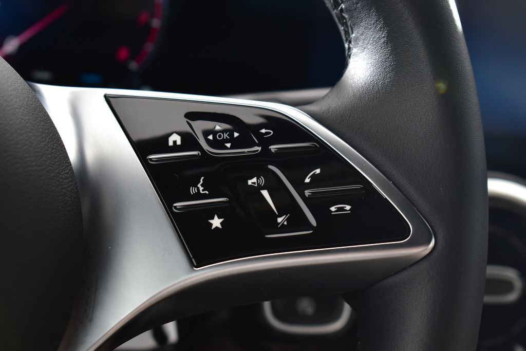 Thumbnail: 2025 Mercedes-Benz GLA - 17