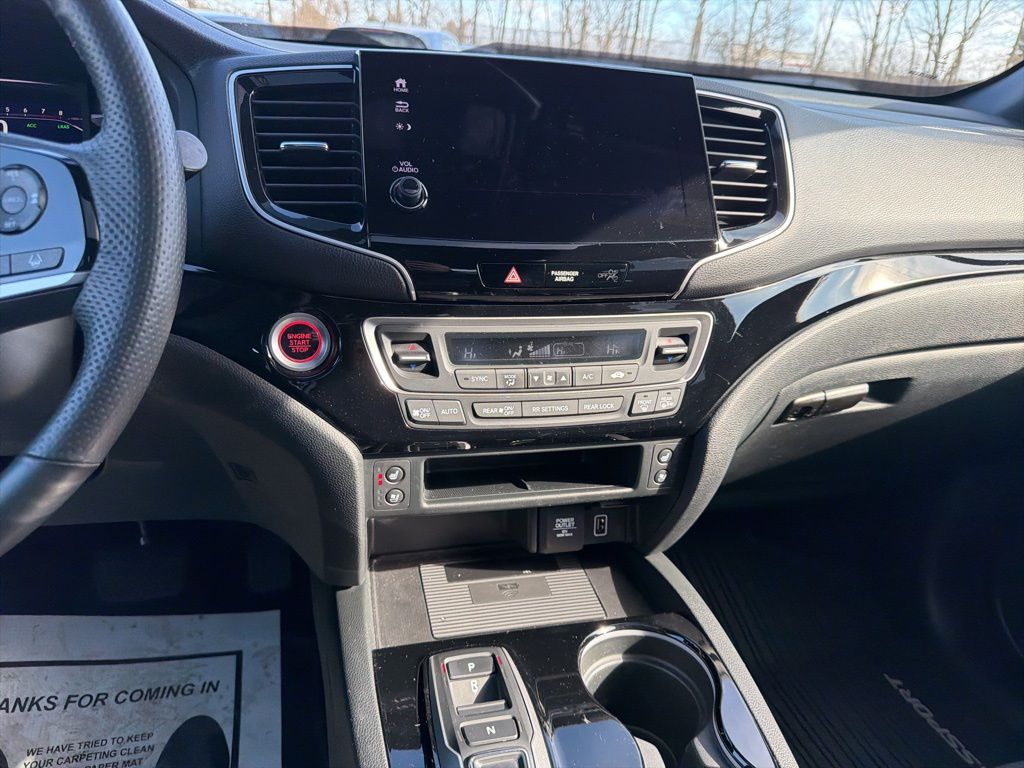 Thumbnail: 2023 Honda Passport - 16