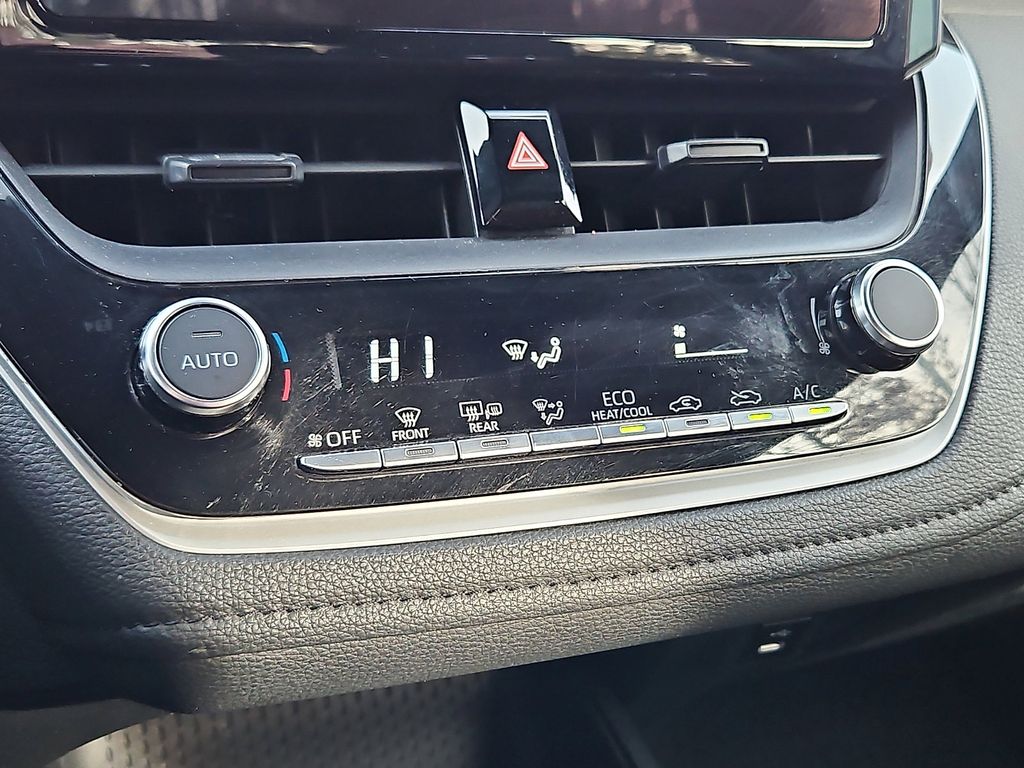 Thumbnail: 2023 Toyota Corolla - 17