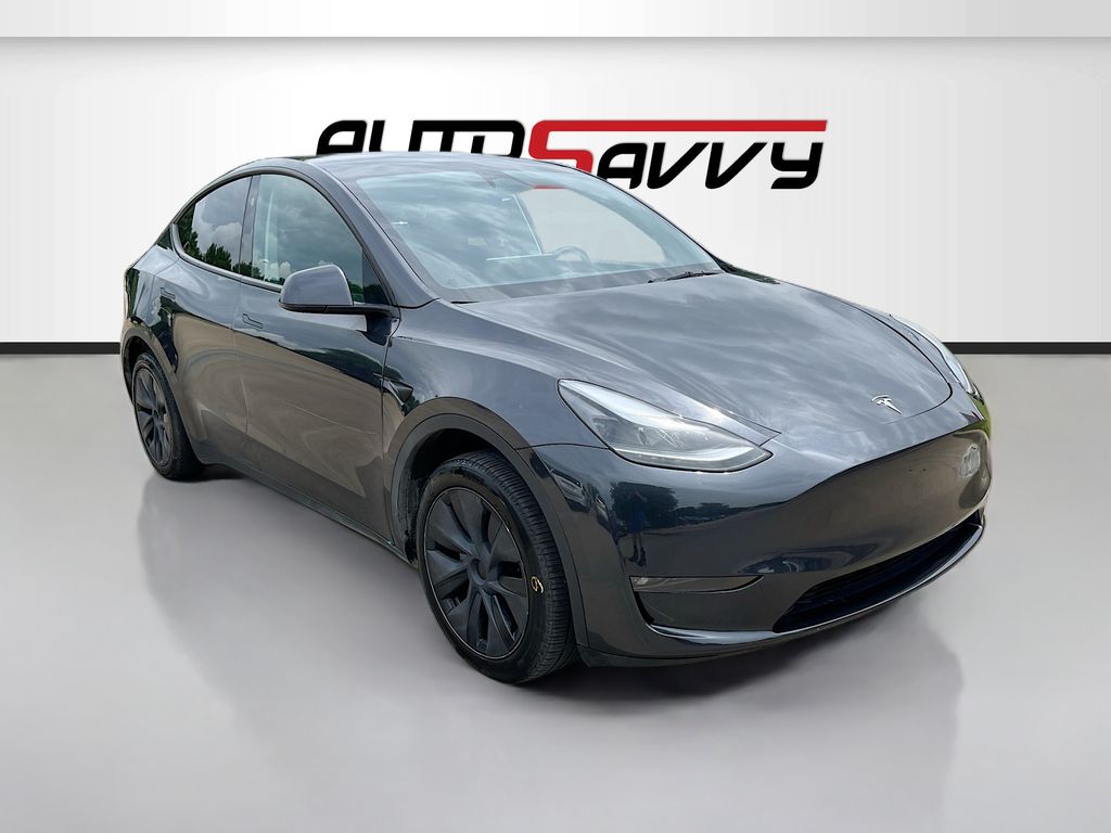 2025 Tesla Model Y Long Range Rear Wheel Drive's photo