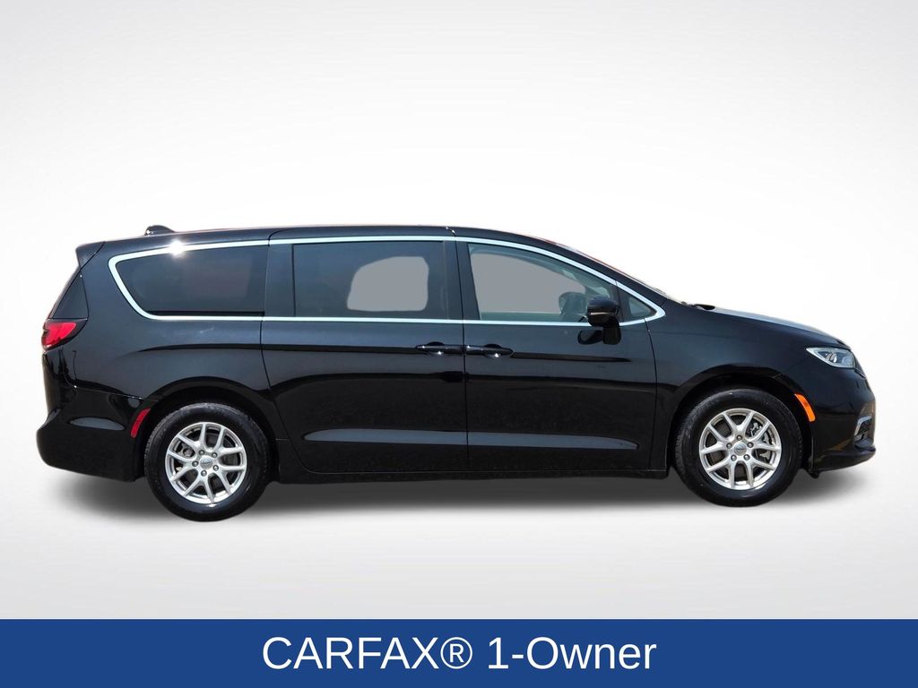 Used 2024 Chrysler Pacifica Touring L with VIN 2C4RC1BG9RR167278 for sale in Marshall, Minnesota