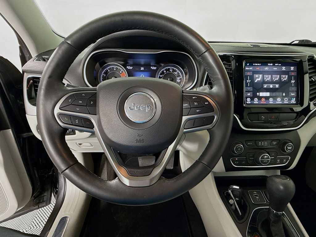 2019 Jeep Cherokee Limited Edition 11