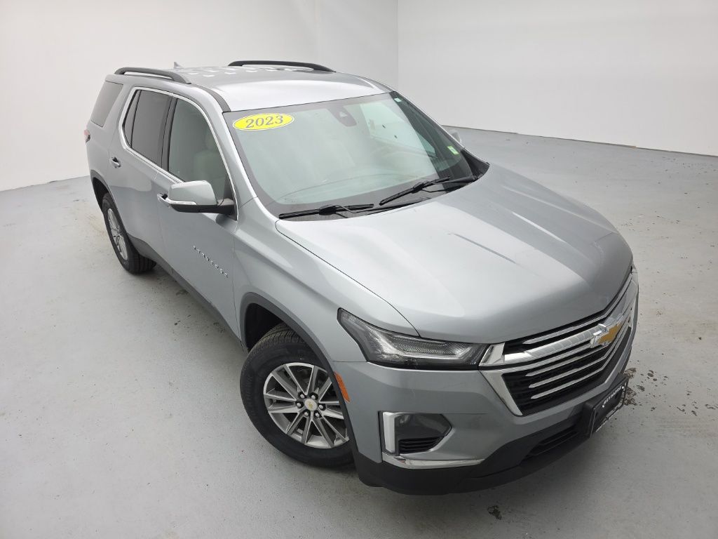 2023 Chevrolet Traverse LT Cloth AWD